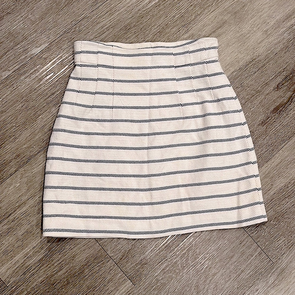 H&M pleated skirt!
